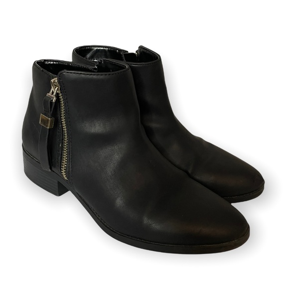 Expression Vegan Leather Zipper Ankle Boot - Picture 14 of 14